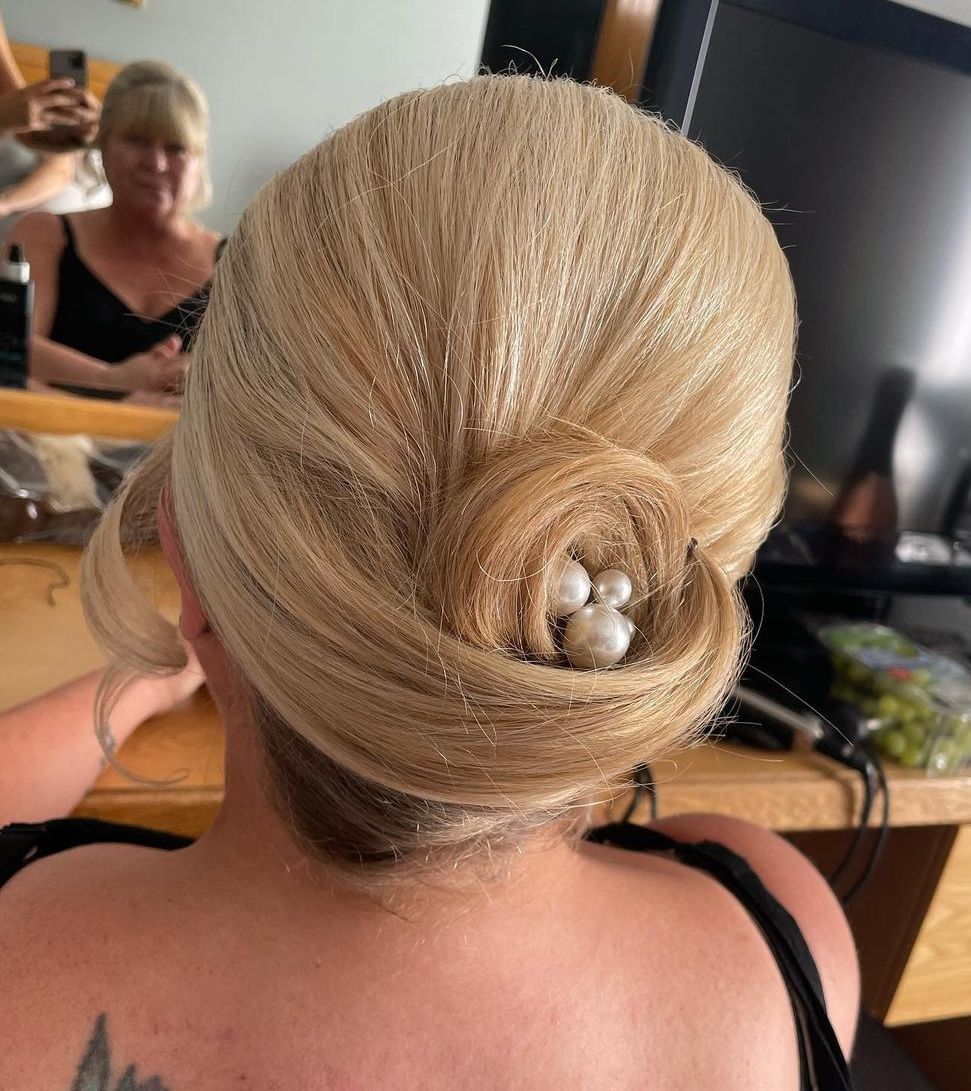 Polished Swirl Bun with Pearls